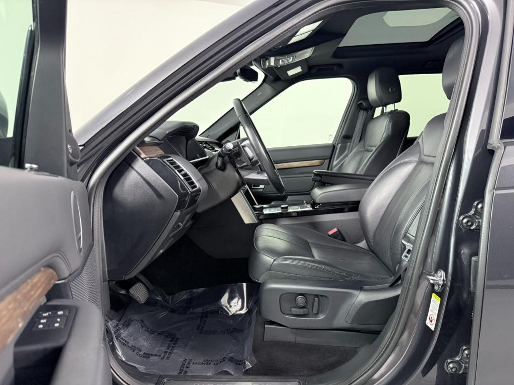 used 2020 Land Rover Discovery car, priced at $25,900