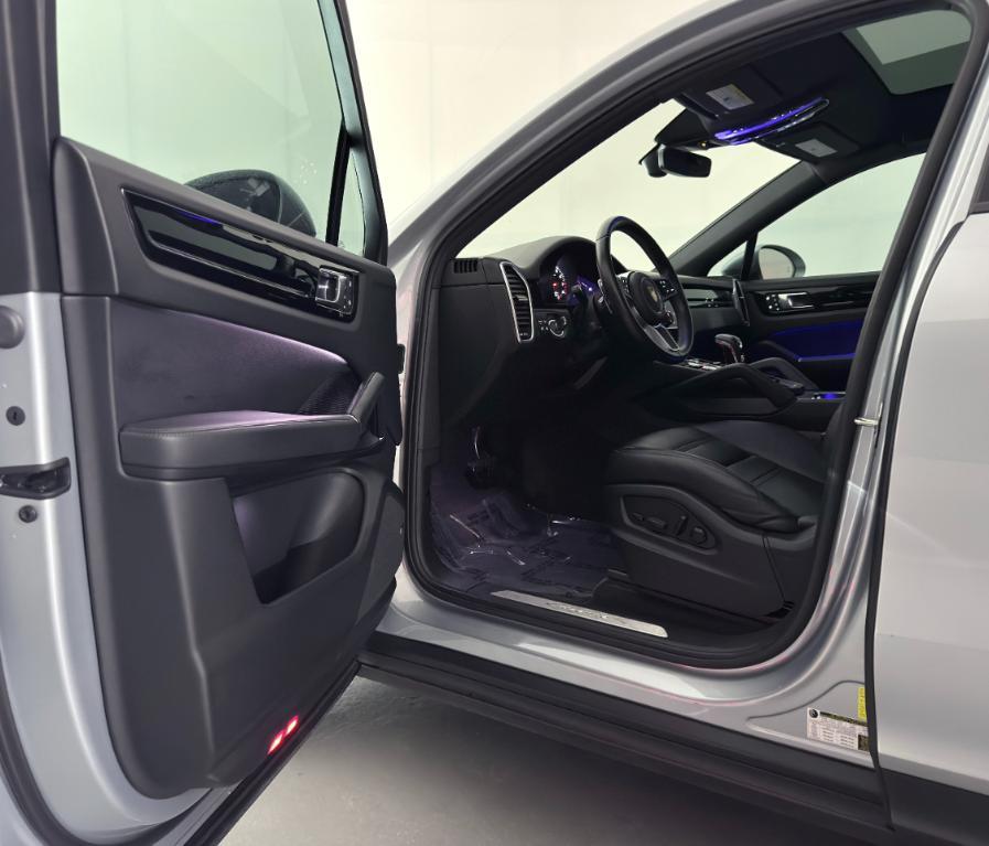 used 2022 Porsche Cayenne car, priced at $59,800