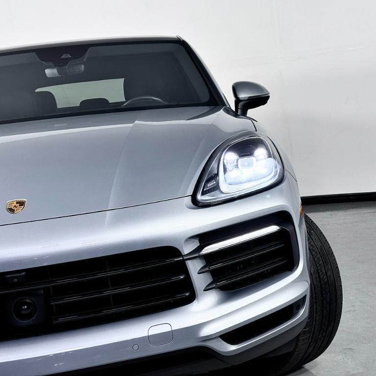 used 2022 Porsche Cayenne car, priced at $59,800