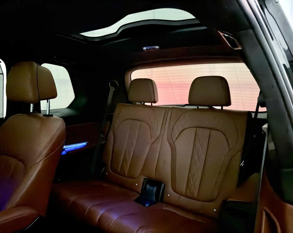 used 2021 BMW X7 car, priced at $44,500