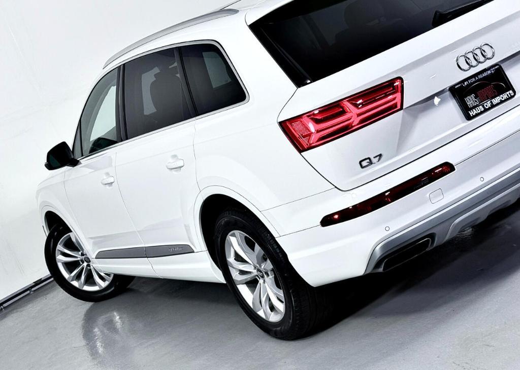 used 2019 Audi Q7 car, priced at $21,600