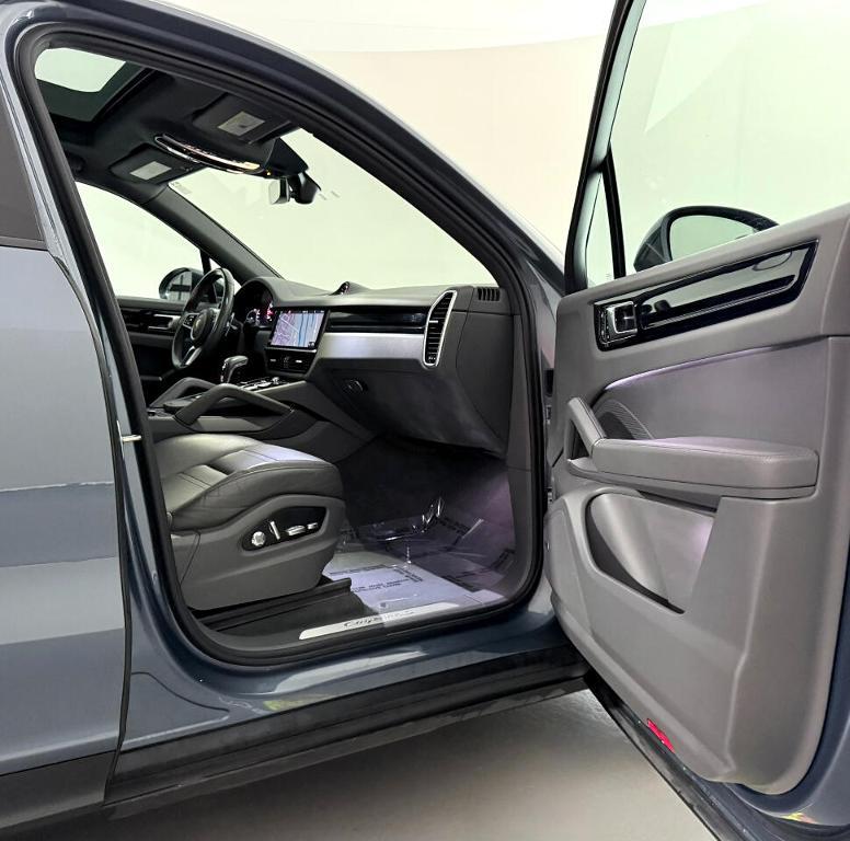 used 2019 Porsche Cayenne car, priced at $37,800