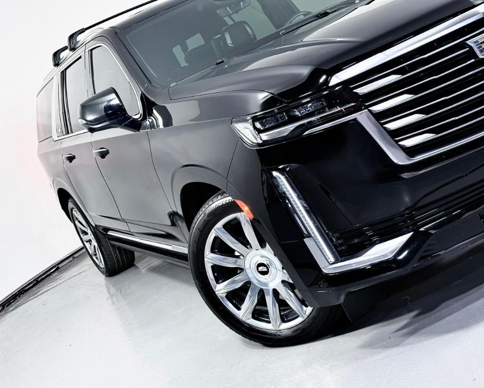 used 2022 Cadillac Escalade ESV car, priced at $66,900