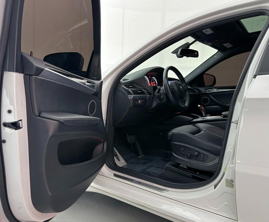 used 2013 BMW X6 M car, priced at $19,300