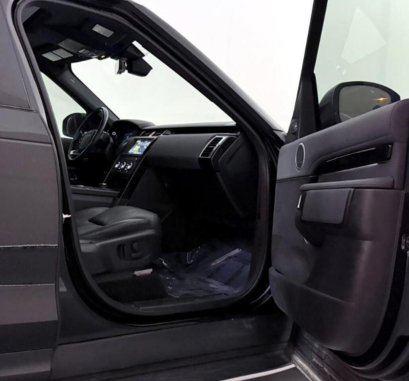 used 2019 Land Rover Discovery car, priced at $18,700