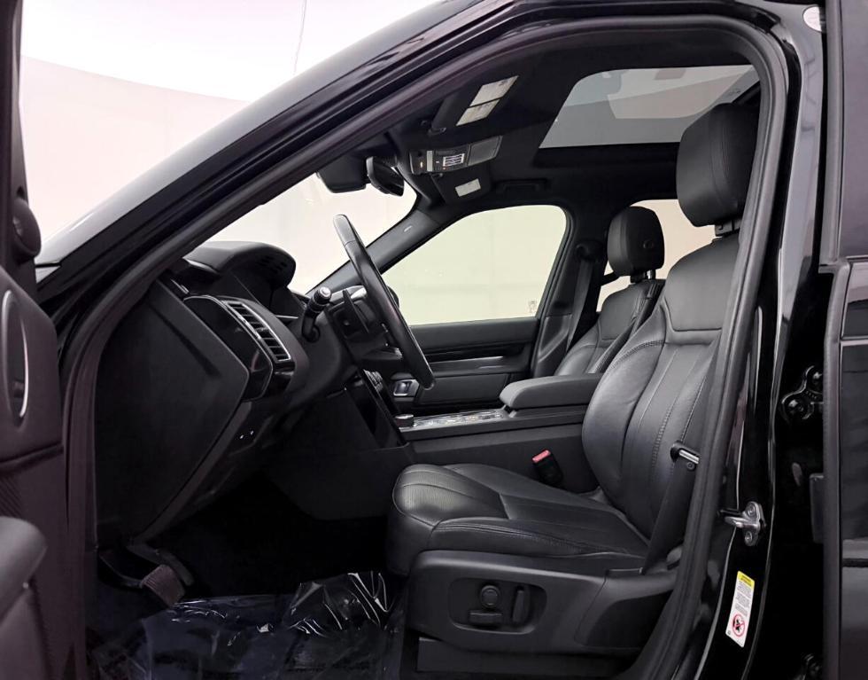 used 2019 Land Rover Discovery car, priced at $18,700