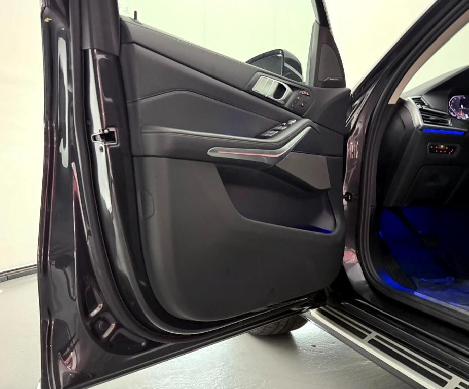 used 2020 BMW X7 car, priced at $35,900