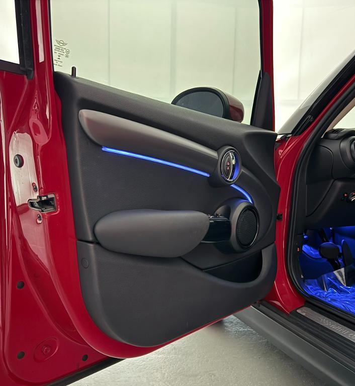 used 2022 MINI Hardtop car, priced at $20,900