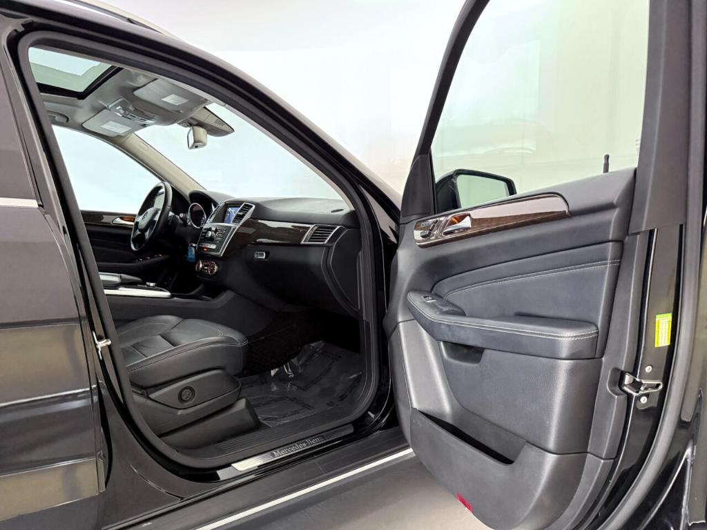 used 2012 Mercedes-Benz M-Class car, priced at $9,900