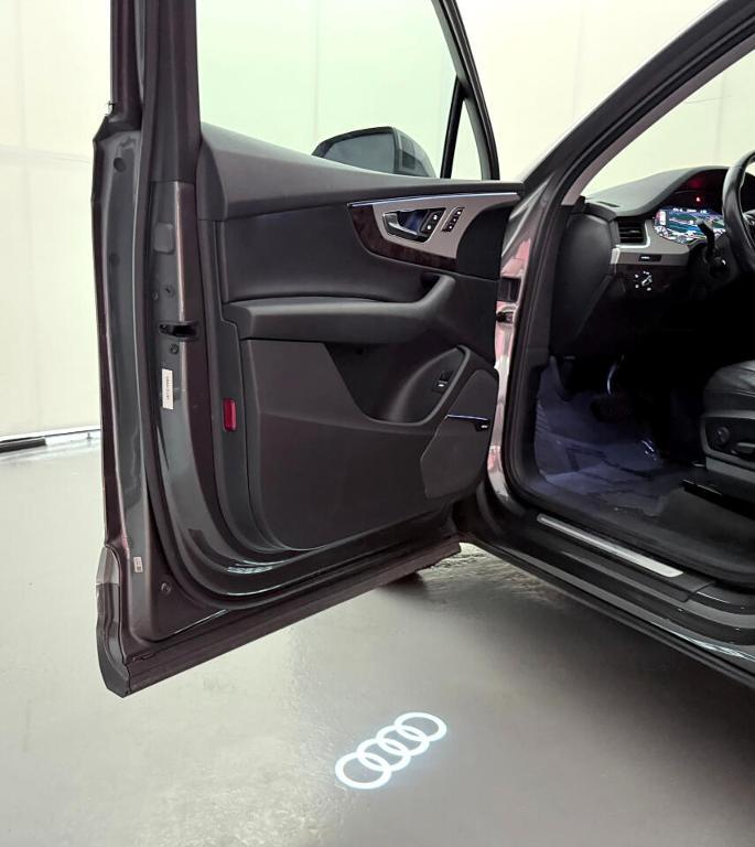 used 2019 Audi Q7 car, priced at $19,900