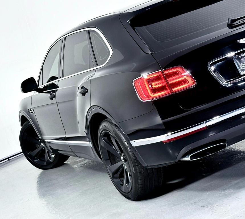 used 2018 Bentley Bentayga car, priced at $68,500