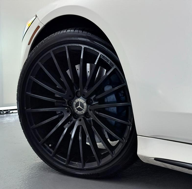 used 2022 Mercedes-Benz S-Class car, priced at $59,900