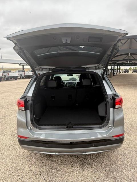 used 2024 Chevrolet Equinox car, priced at $24,900