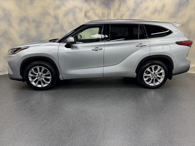 used 2021 Toyota Highlander car, priced at $35,475
