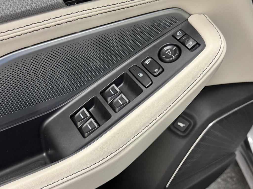 new 2026 Acura MDX car, priced at $70,850