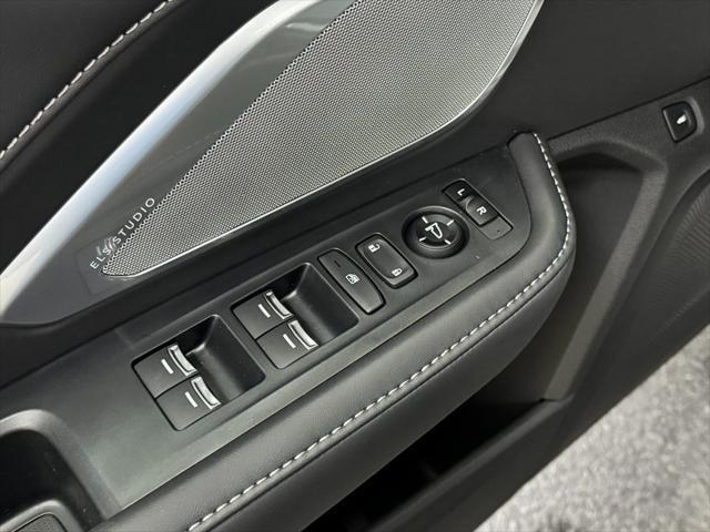 used 2025 Acura RDX car, priced at $45,490