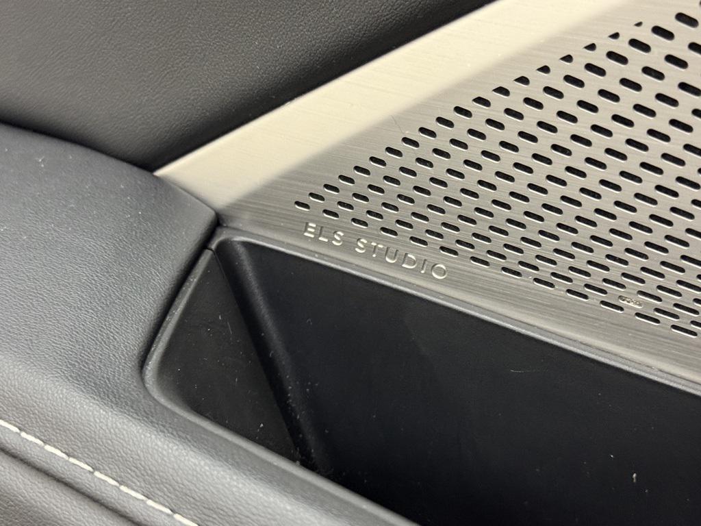 used 2023 Acura MDX car, priced at $42,000