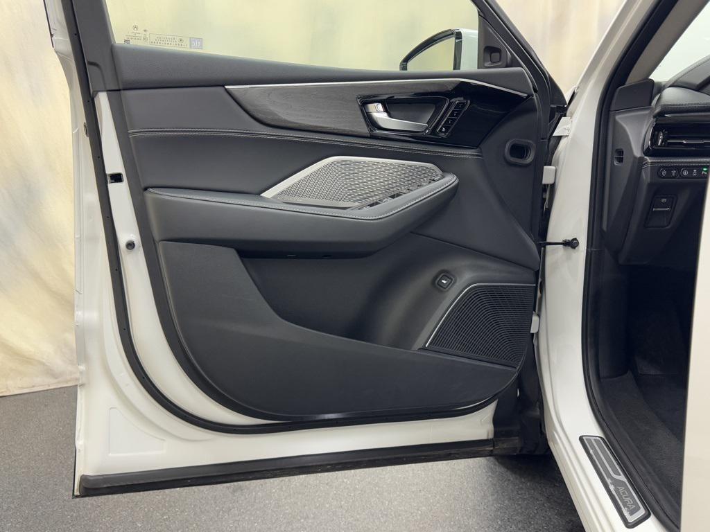 used 2023 Acura MDX car, priced at $43,500