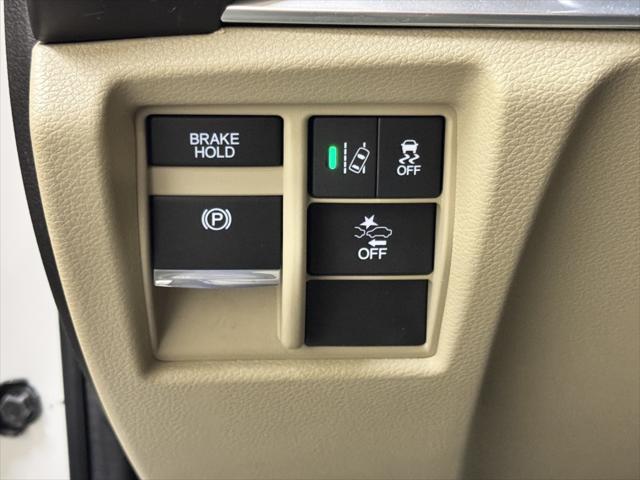 used 2020 Acura MDX car, priced at $29,990