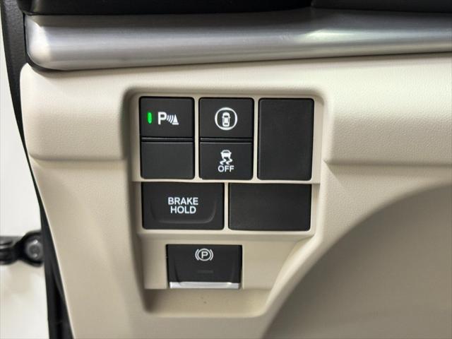 used 2025 Acura RDX car, priced at $43,995