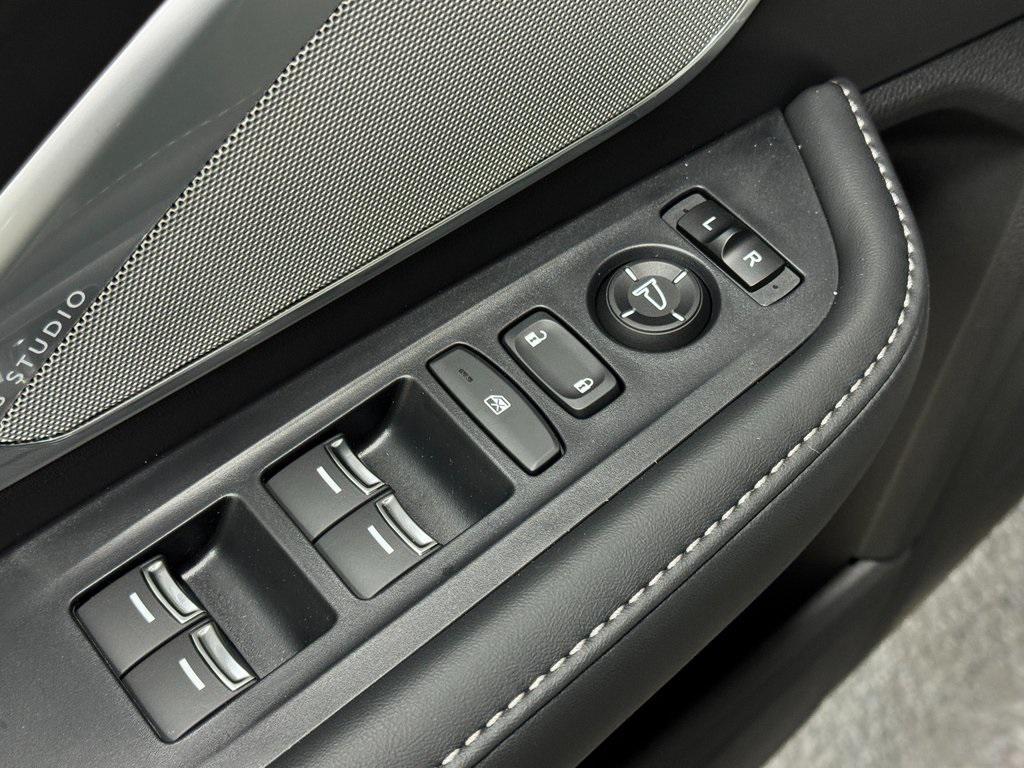 new 2025 Acura RDX car, priced at $49,250