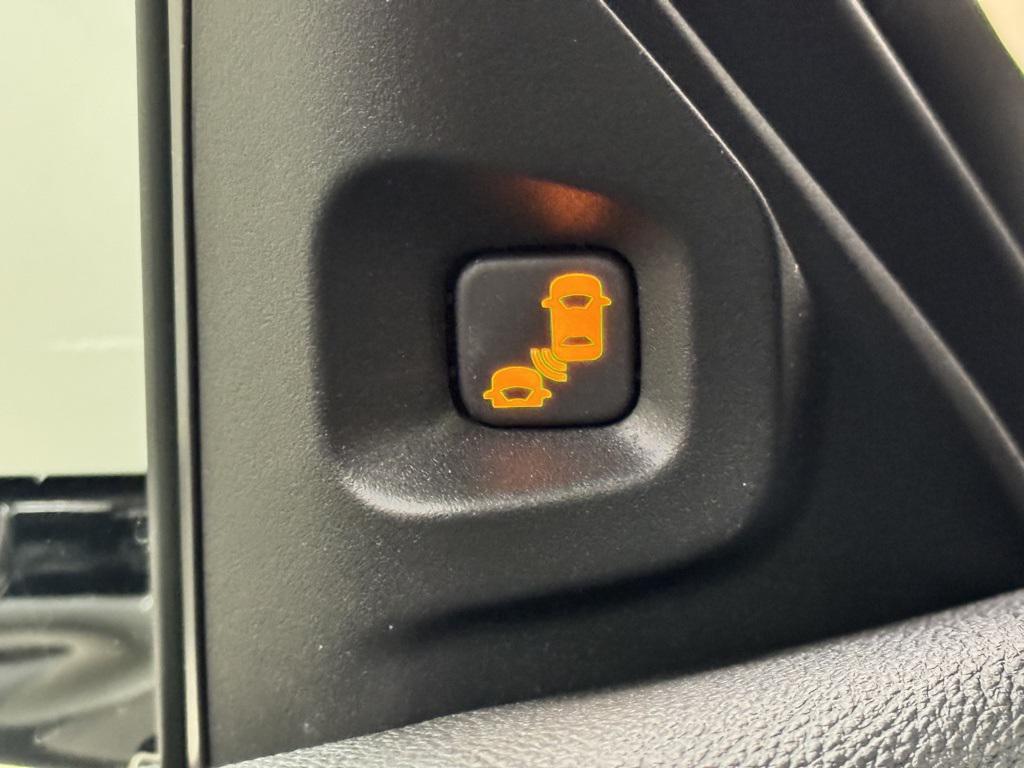 new 2026 Acura MDX car, priced at $61,350