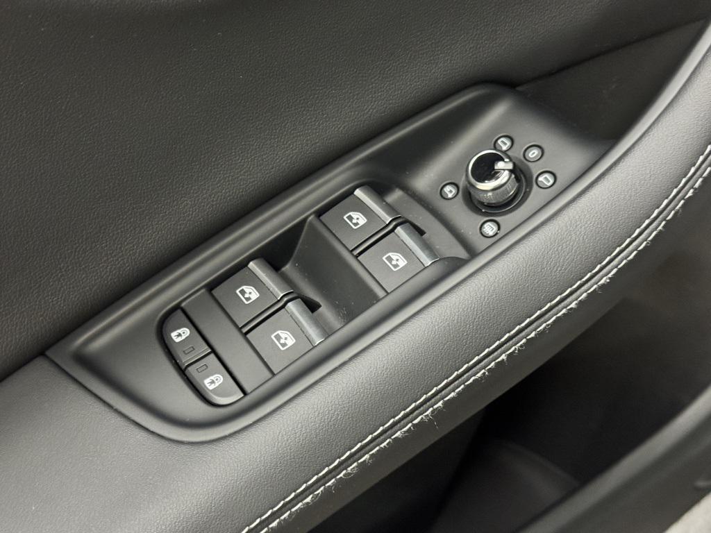 used 2025 Audi Q7 car, priced at $51,000