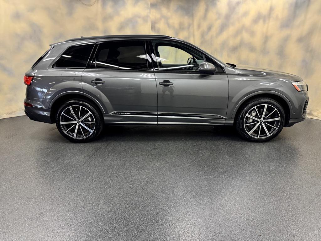 used 2025 Audi Q7 car, priced at $51,000
