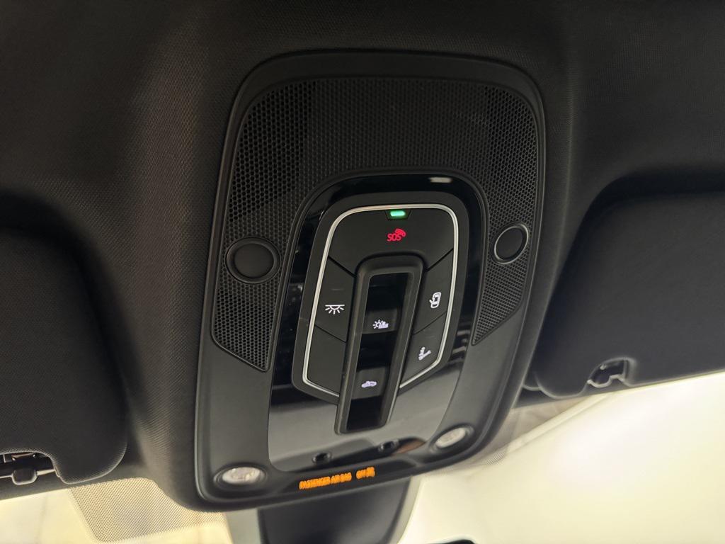 used 2025 Audi Q7 car, priced at $51,000