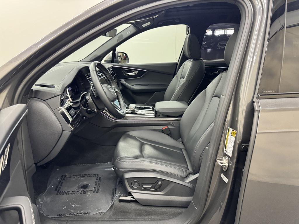 used 2025 Audi Q7 car, priced at $51,000
