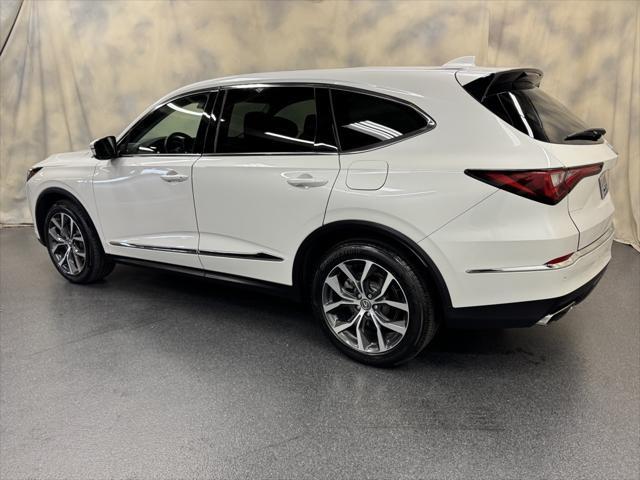 used 2023 Acura MDX car, priced at $43,006