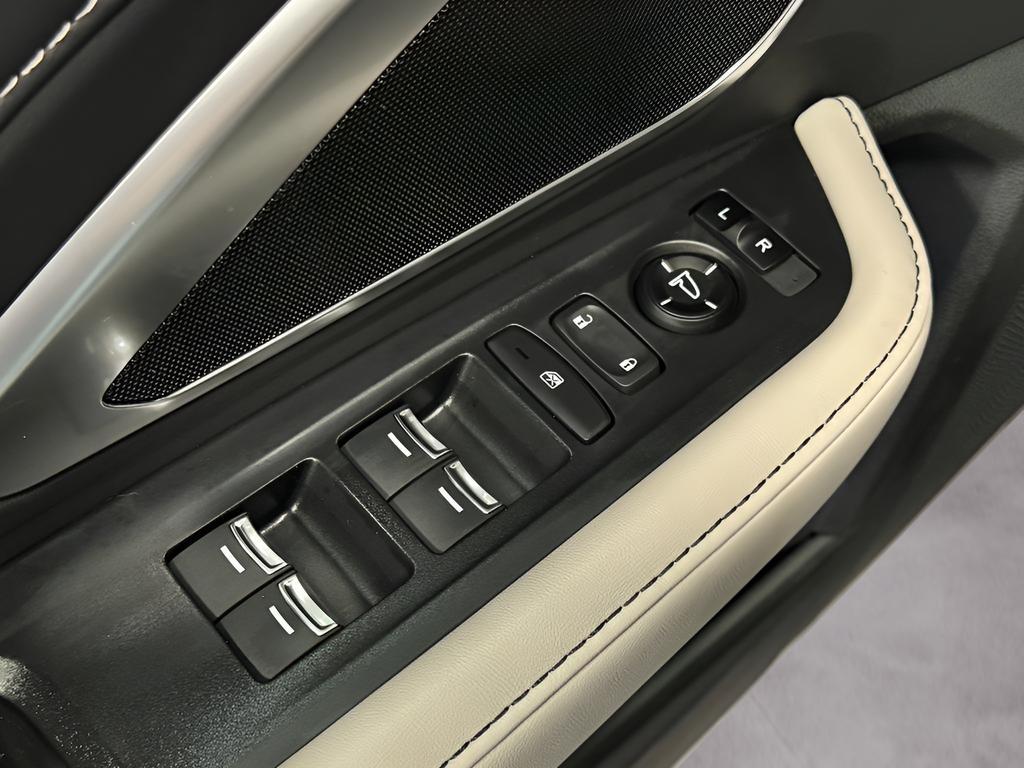 new 2025 Acura RDX car, priced at $46,650