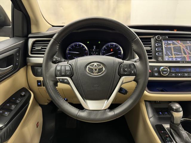 used 2014 Toyota Highlander car, priced at $12,995