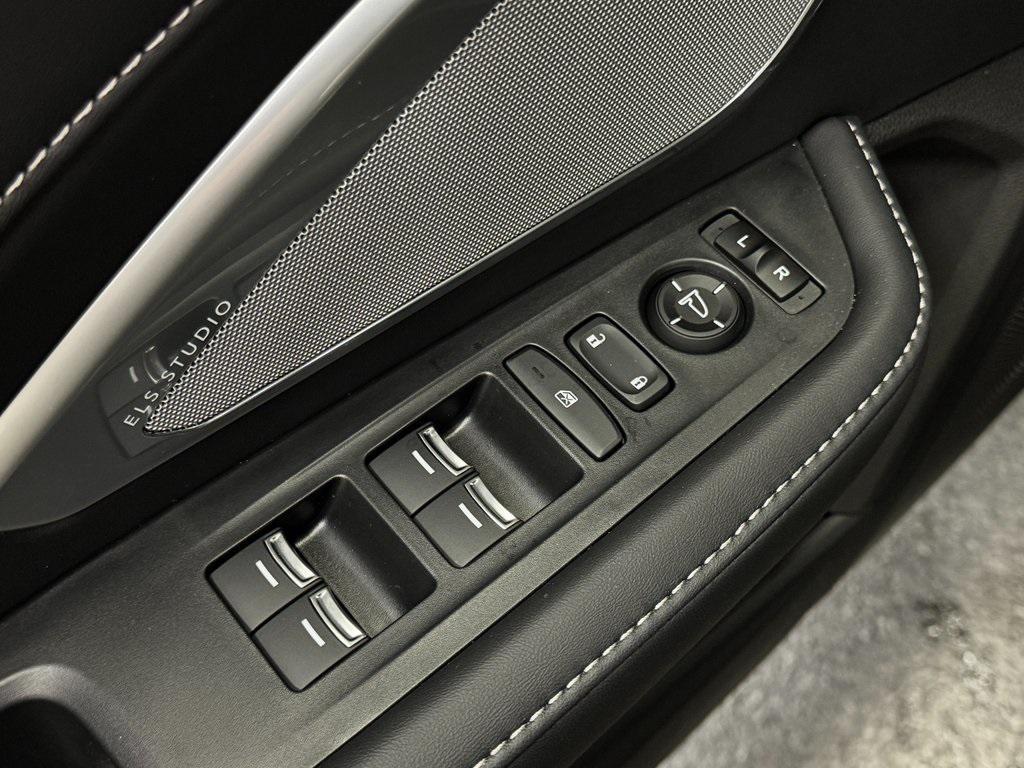 new 2026 Acura RDX car, priced at $49,650