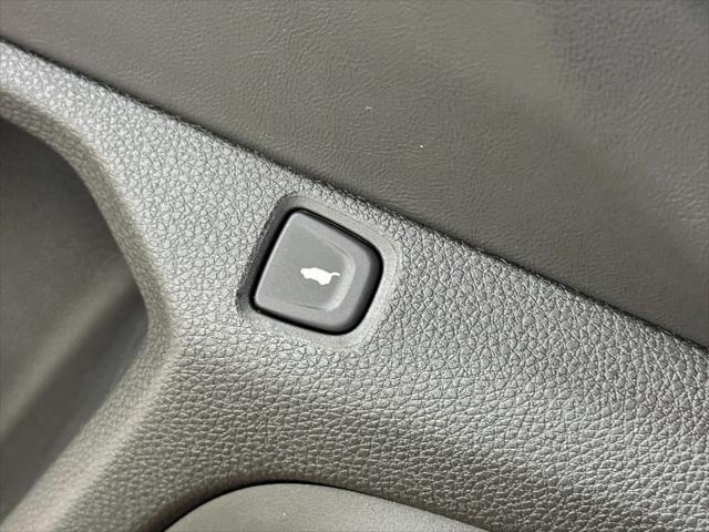 used 2025 Acura RDX car, priced at $45,867