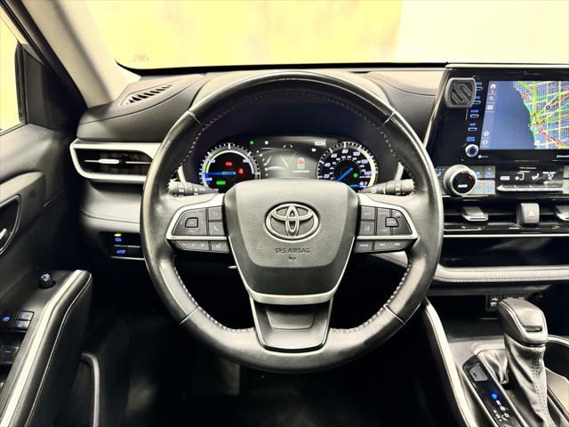used 2022 Toyota Highlander Hybrid car, priced at $45,990