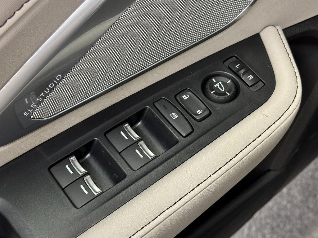 new 2025 Acura RDX car, priced at $48,650