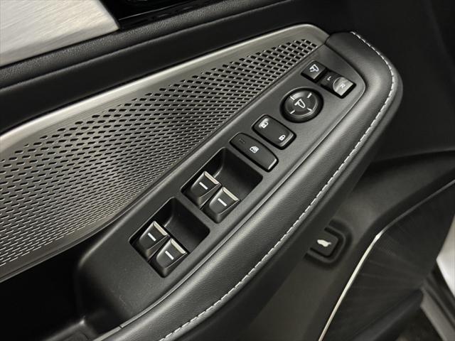 used 2024 Acura MDX car, priced at $49,487