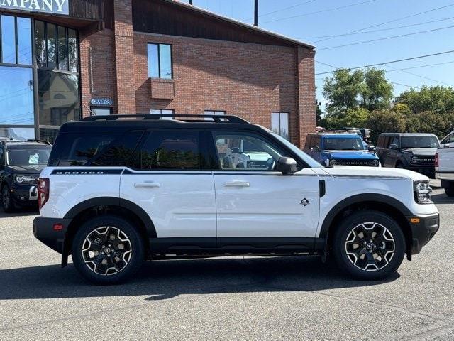 new 2025 Ford Bronco Sport car, priced at $39,517