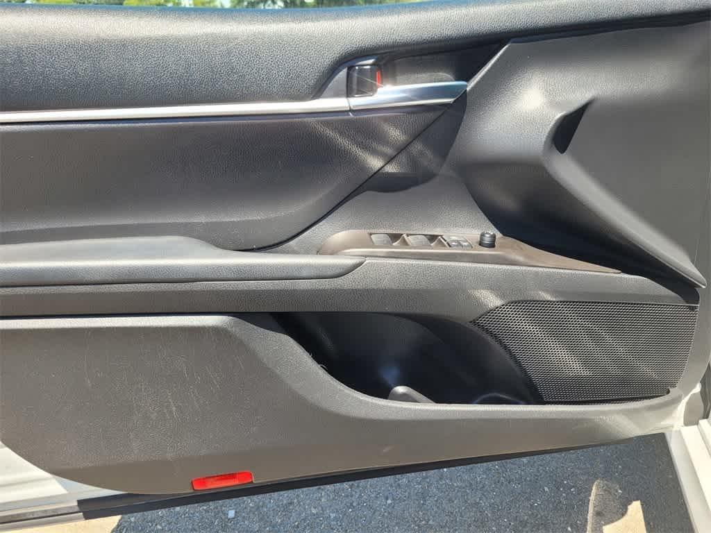used 2022 Toyota Camry Hybrid car, priced at $27,651