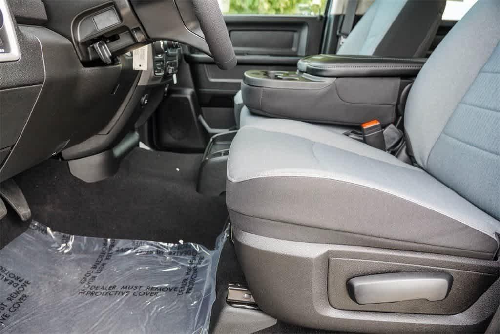 new 2024 Ram 1500 Classic car, priced at $55,425