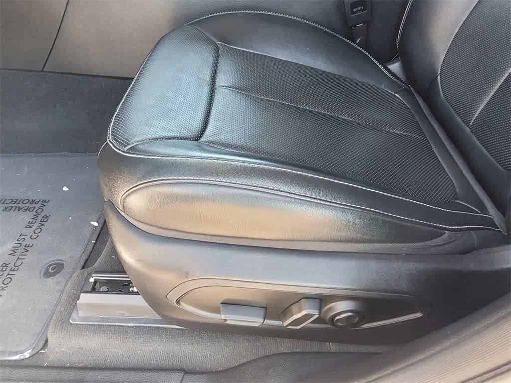 used 2023 Jeep Grand Cherokee car, priced at $28,223