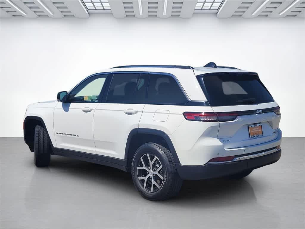 used 2023 Jeep Grand Cherokee car, priced at $28,223