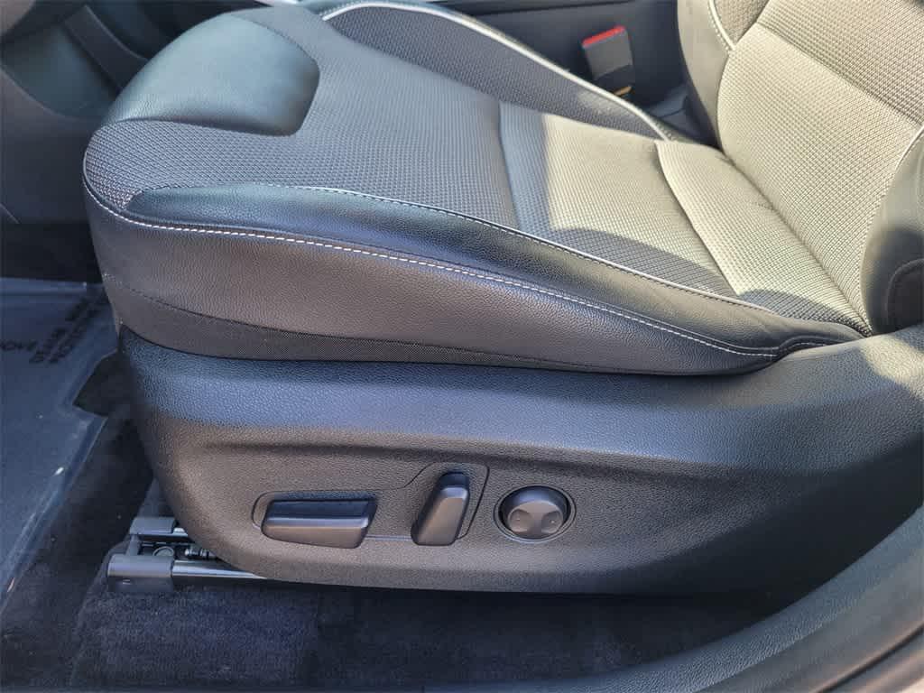 used 2022 Kia Niro EV car, priced at $24,021