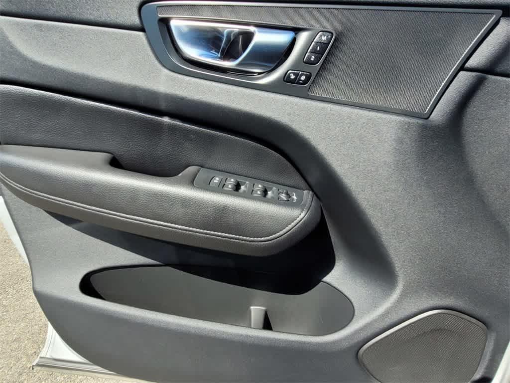 used 2022 Volvo XC60 car, priced at $29,850