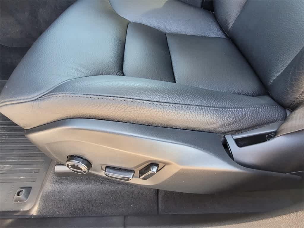 used 2022 Volvo XC60 car, priced at $29,850