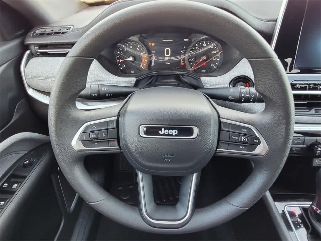 new 2025 Jeep Compass car, priced at $28,895