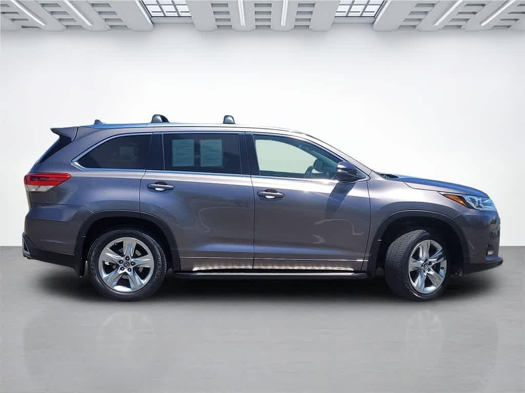 used 2017 Toyota Highlander car, priced at $27,500