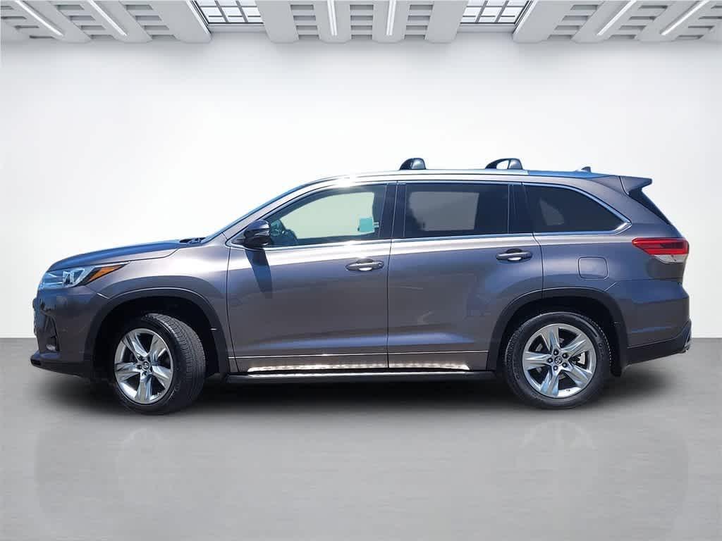used 2017 Toyota Highlander car, priced at $27,500