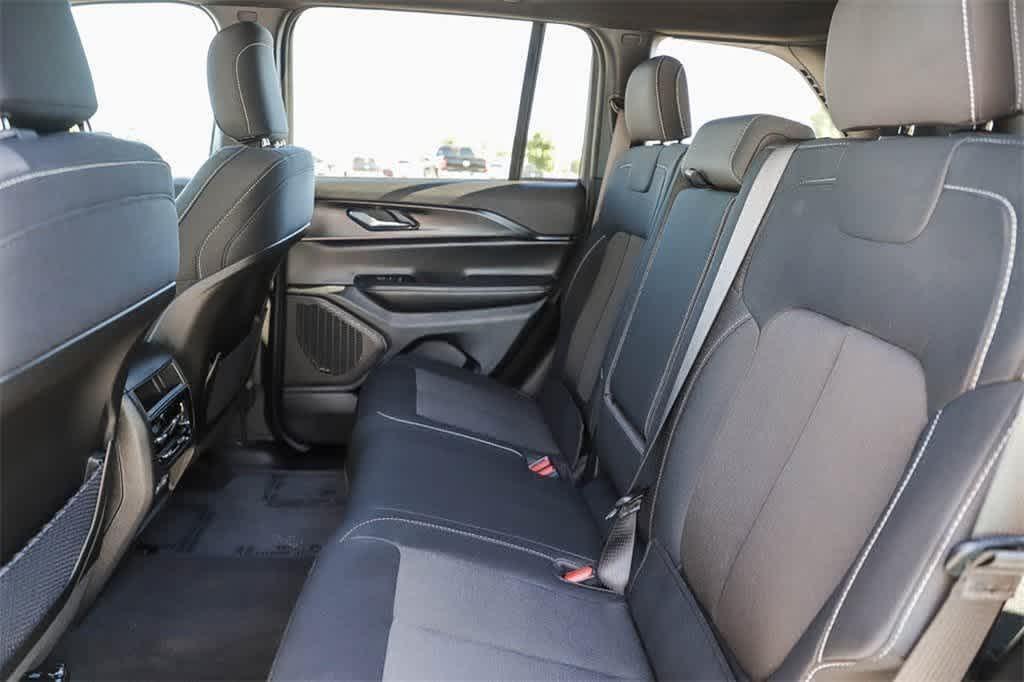 new 2024 Jeep Grand Cherokee car